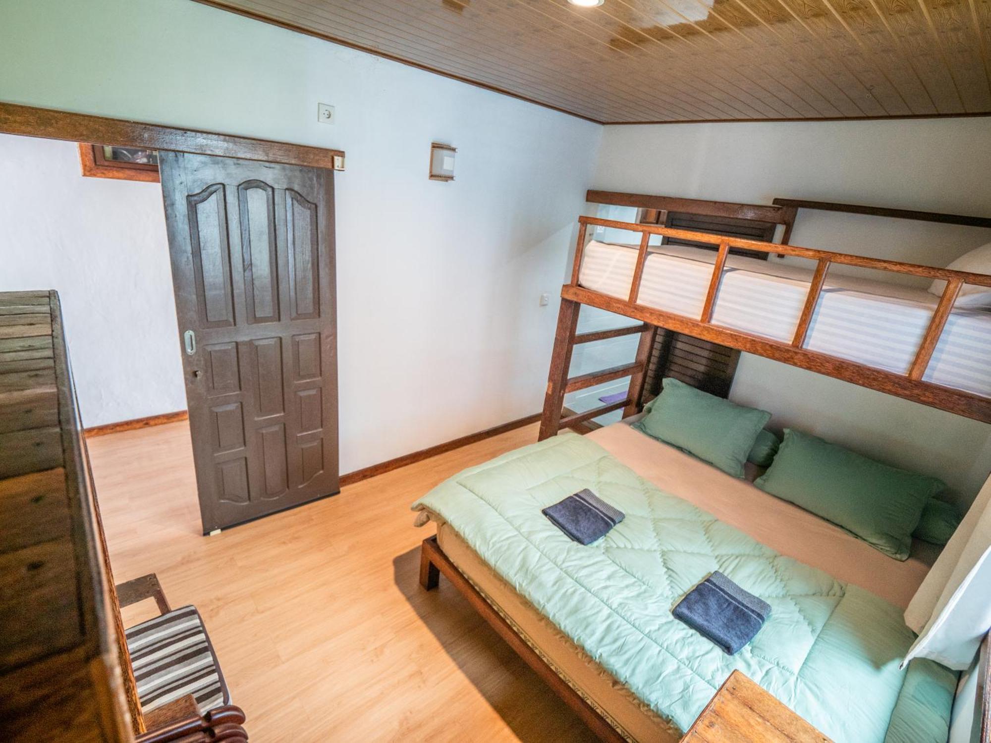 Jamburae Lodge Lagudri Стая снимка